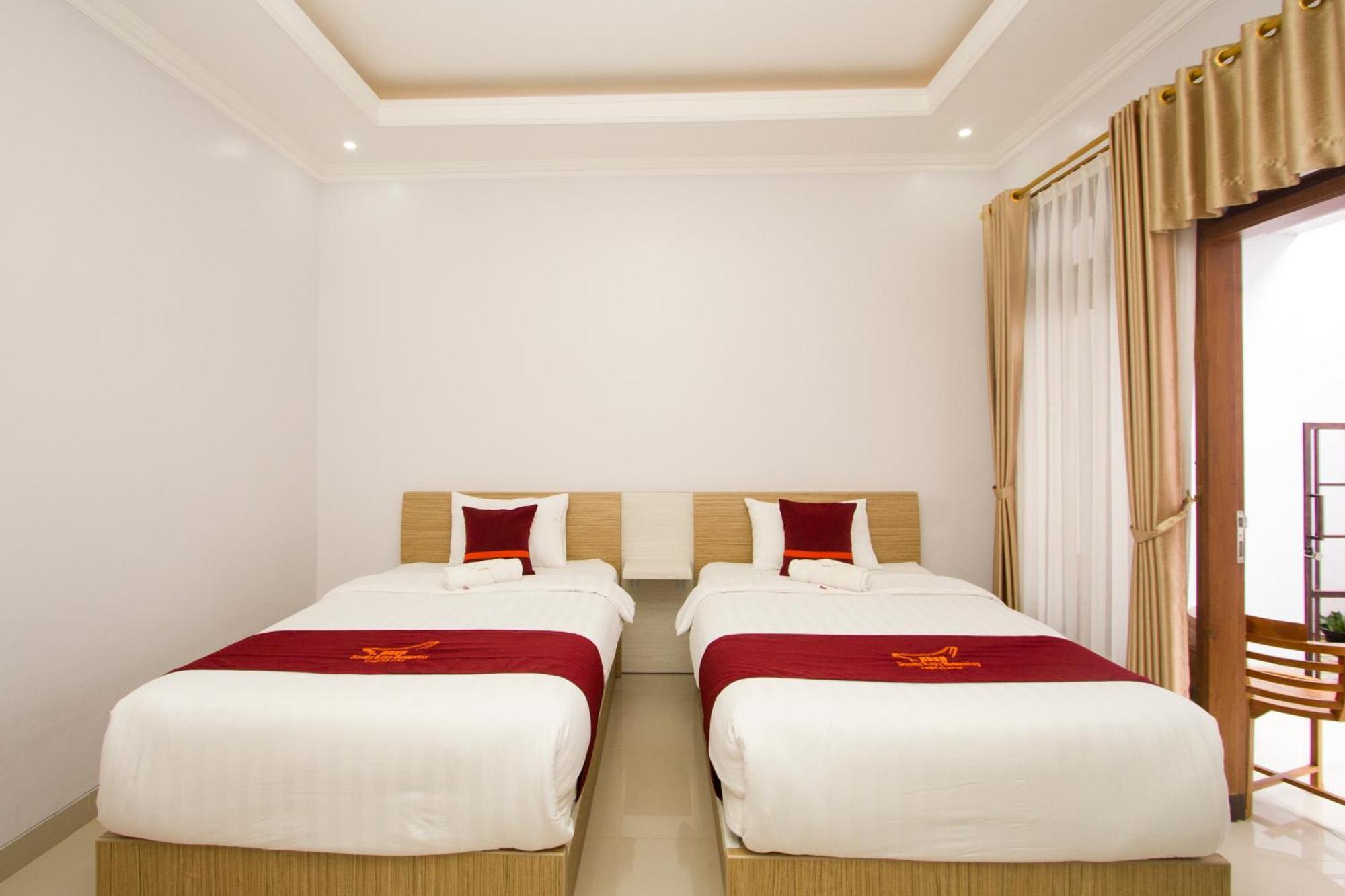 Banua Raya Homestay ジョグジャカルタ エクステリア 写真