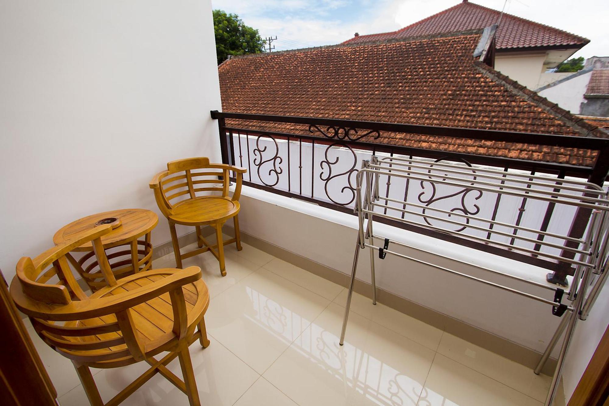 Banua Raya Homestay ジョグジャカルタ エクステリア 写真